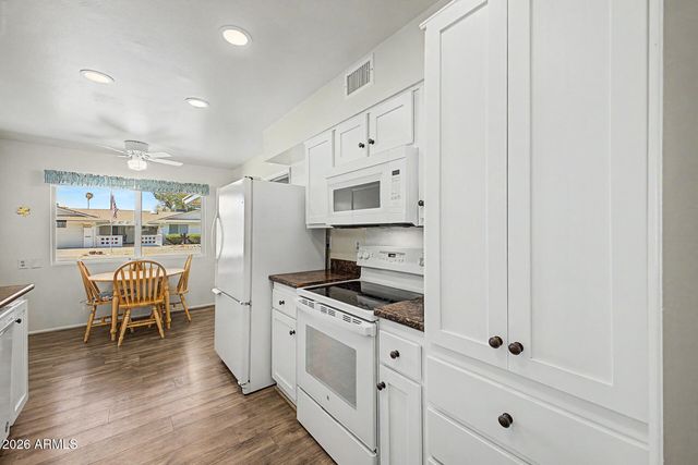 10509 W MISSION Lane, Sun City, AZ 85351