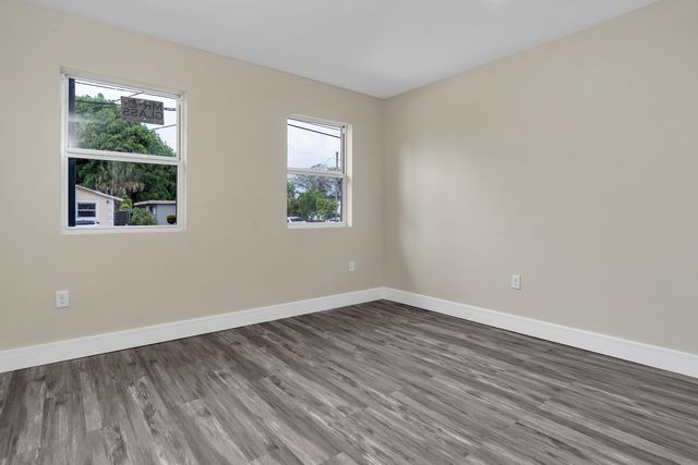 2451 NW 21st Street, Fort Lauderdale, FL 33311