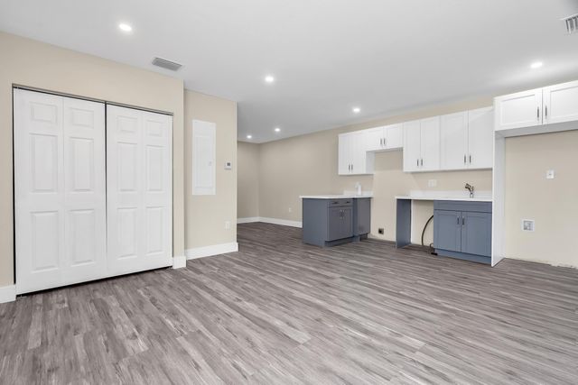 2451 NW 21st Street, Fort Lauderdale, FL 33311