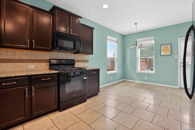 9011 Dusty Run, San Antonio, TX 78254