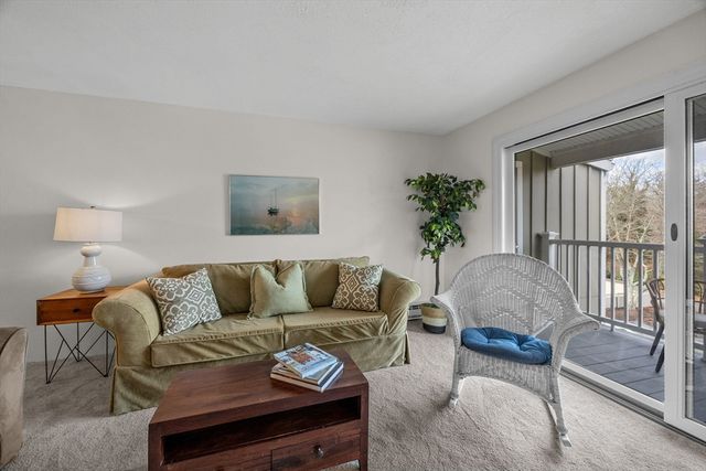 42 Old Colony Way APT 28, Orleans, MA 02653