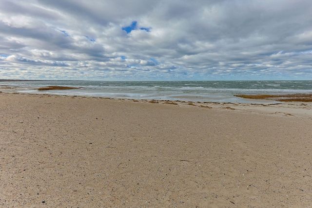 42 Old Colony Way APT 28, Orleans, MA 02653