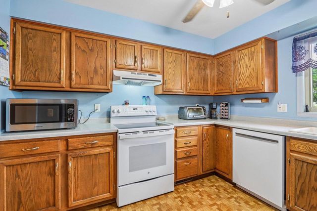 6008 Exchange Street, Mcfarland, WI 53558