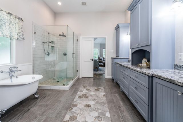 40402 Country Forest Drive, Magnolia, TX 77354