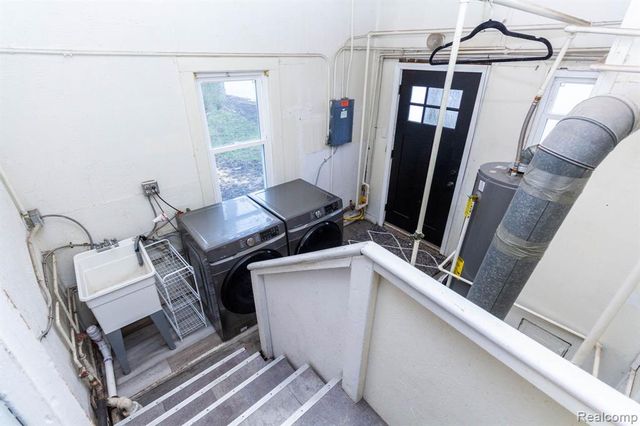 659 Gargantua Avenue, Commerce Twp, MI 48017