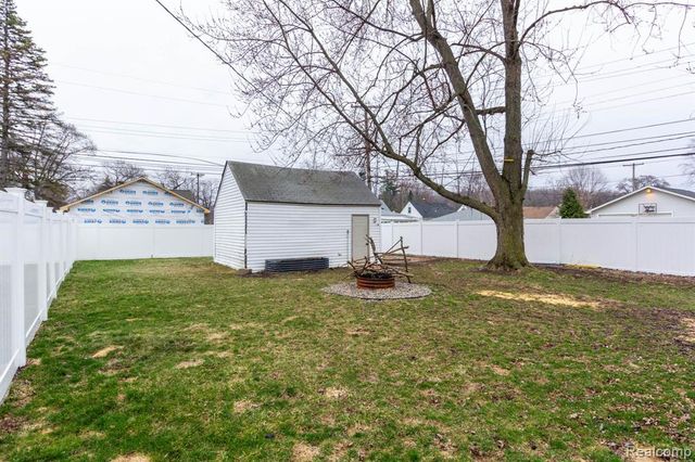 659 Gargantua Avenue, Commerce Twp, MI 48017