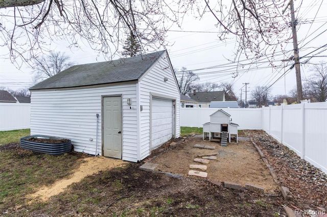 659 Gargantua Avenue, Commerce Twp, MI 48017