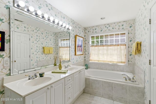4225 Tillson Road, Wilmington, NC 28412