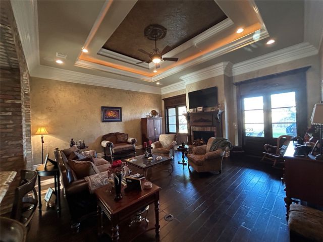 1010 Dumaine Drive, Shreveport, LA 71106