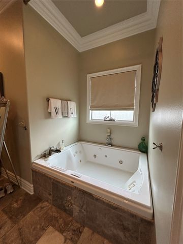 1010 Dumaine Drive, Shreveport, LA 71106