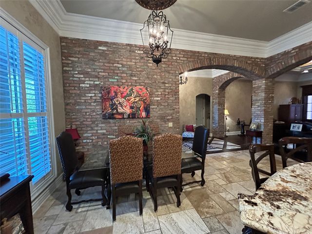 1010 Dumaine Drive, Shreveport, LA 71106