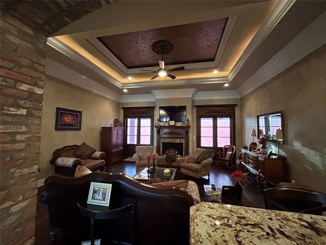 1010 Dumaine Drive, Shreveport, LA 71106