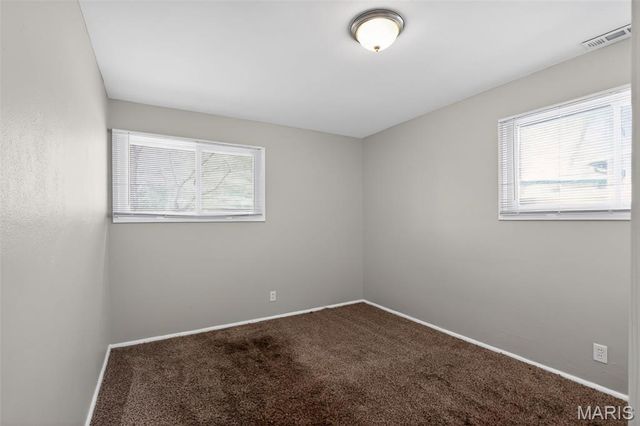 8300 Woodhurst Drive, St Louis, MO 63134