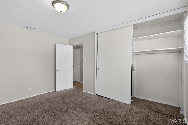 8300 Woodhurst Drive, St Louis, MO 63134