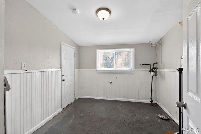 8300 Woodhurst Drive, St Louis, MO 63134