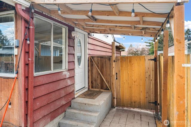 13001 2nd Avenue Ct E, Tacoma, WA 98445