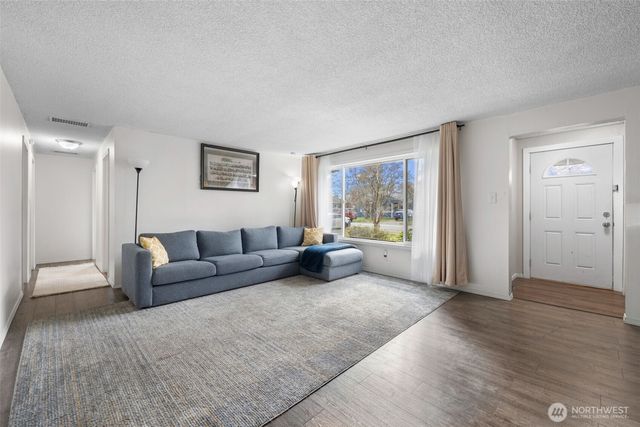 13001 2nd Avenue Ct E, Tacoma, WA 98445