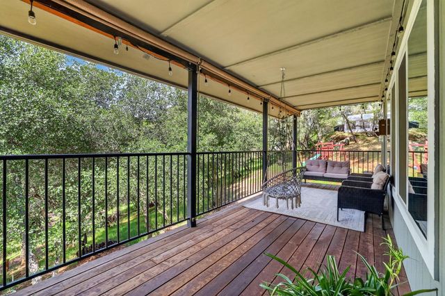 4830 Creekside Dr, Shingle Springs, CA 95682