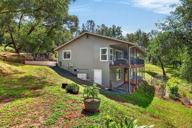 4830 Creekside Dr, Shingle Springs, CA 95682