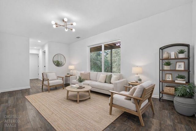 4830 Creekside Dr, Shingle Springs, CA 95682
