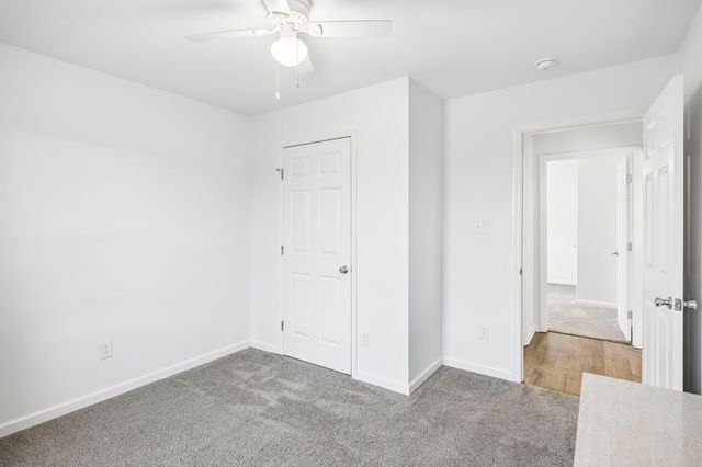 506 N Point Dr, Summertown, TN 38483