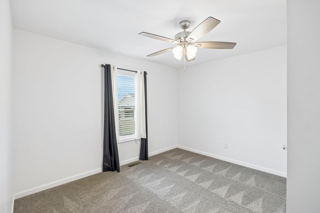 506 N Point Dr, Summertown, TN 38483
