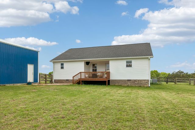 506 N Point Dr, Summertown, TN 38483