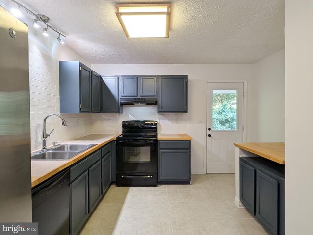 11428 STIRRUP LN, Lusby, MD 20657