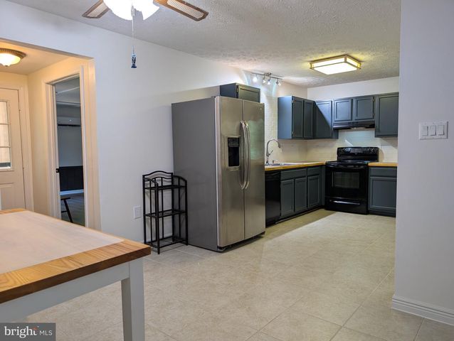 11428 STIRRUP LN, Lusby, MD 20657