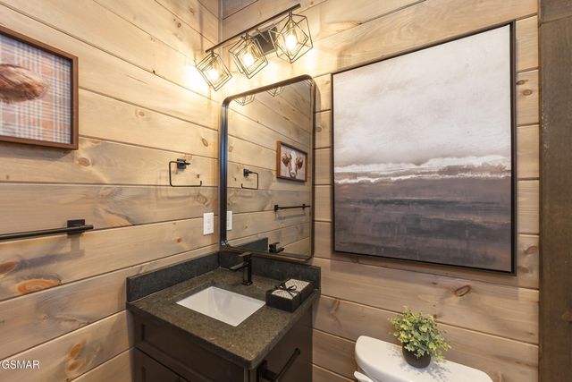 2119 Beach Front Drive, Sevierville, TN 37862