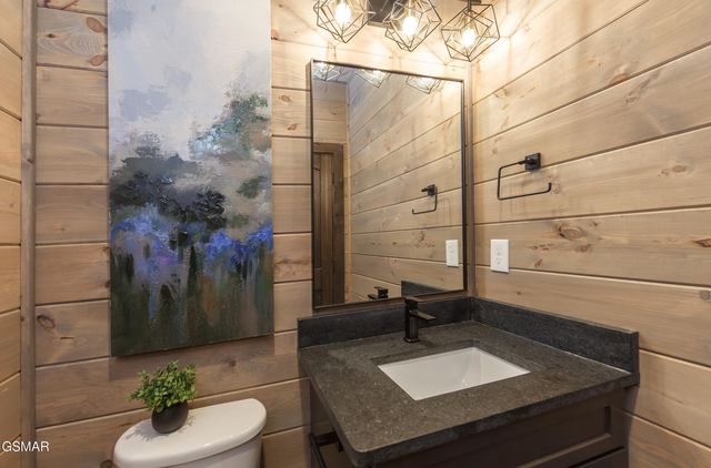 2119 Beach Front Drive, Sevierville, TN 37862