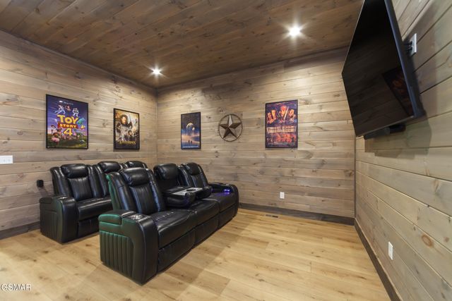 2119 Beach Front Drive, Sevierville, TN 37862