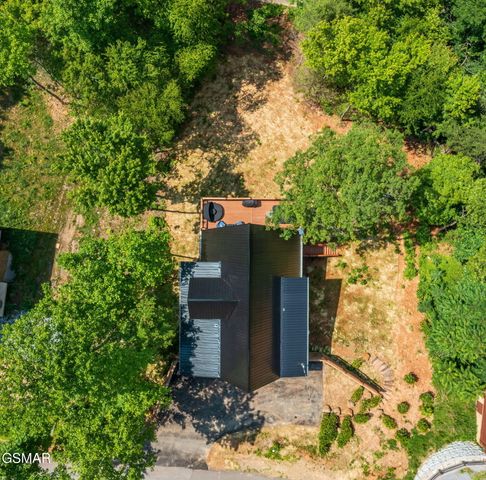 2119 Beach Front Drive, Sevierville, TN 37862