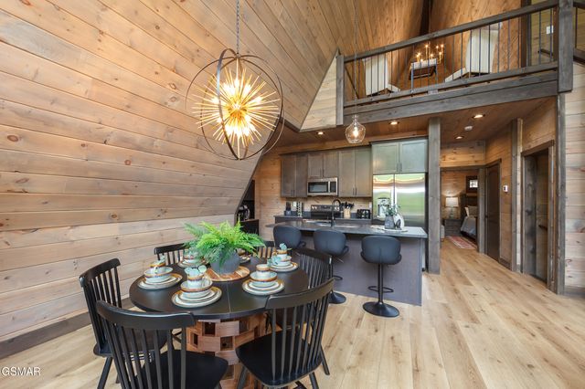 2119 Beach Front Drive, Sevierville, TN 37862