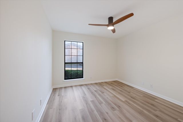 142 Brooke Castle Dr, Hermitage, TN 37076