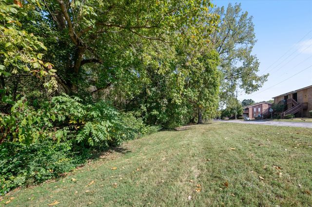 142 Brooke Castle Dr, Hermitage, TN 37076