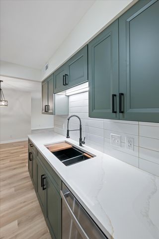 142 Brooke Castle Dr, Hermitage, TN 37076