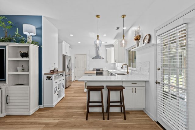 800 Essex Drive, Summerville, SC 29485