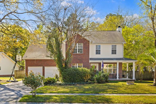 800 Essex Drive, Summerville, SC 29485