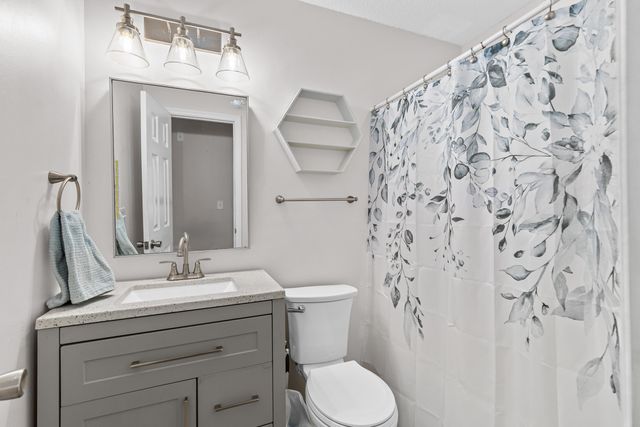 800 Essex Drive, Summerville, SC 29485