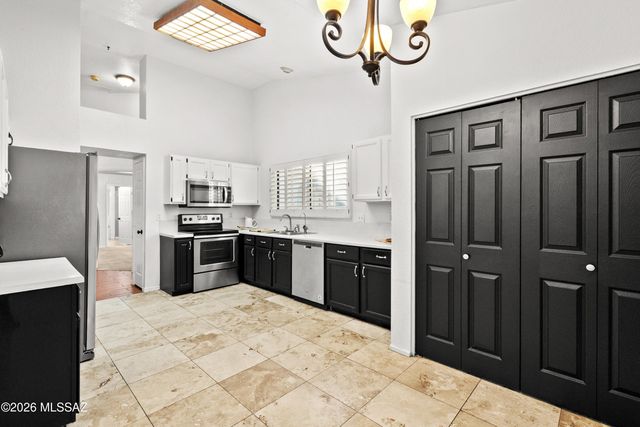 4617 W Lessing Lane, Tucson, AZ 85742