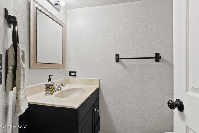 4617 W Lessing Lane, Tucson, AZ 85742