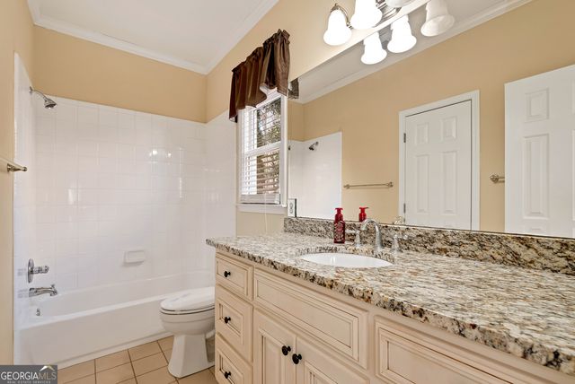 946 Chippewa Oak Drive NE, Dacula, GA 30019