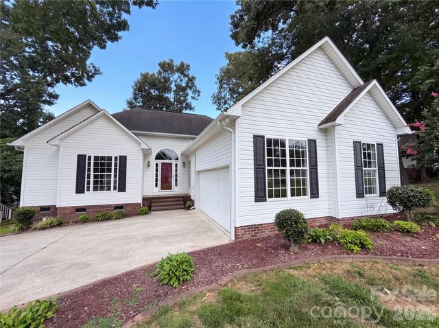 2160 Brantley Creek Drive, Kannapolis, NC 28083