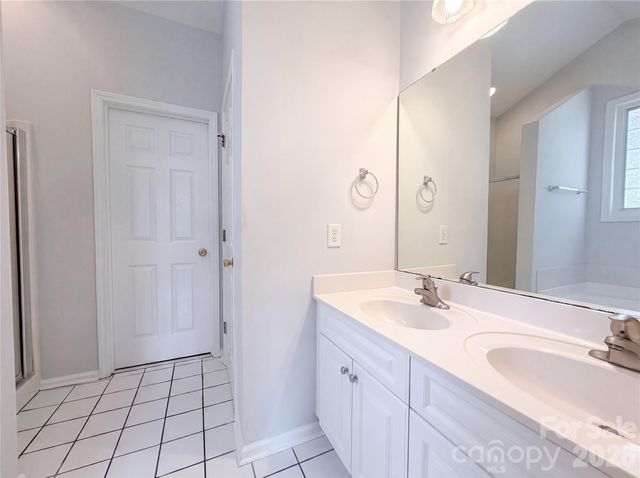 2160 Brantley Creek Drive, Kannapolis, NC 28083