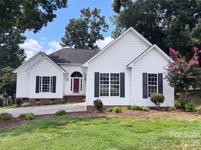 2160 Brantley Creek Drive, Kannapolis, NC 28083