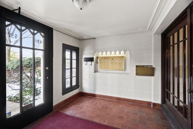 439 Ridge Avenue 2, Evanston, IL 60202