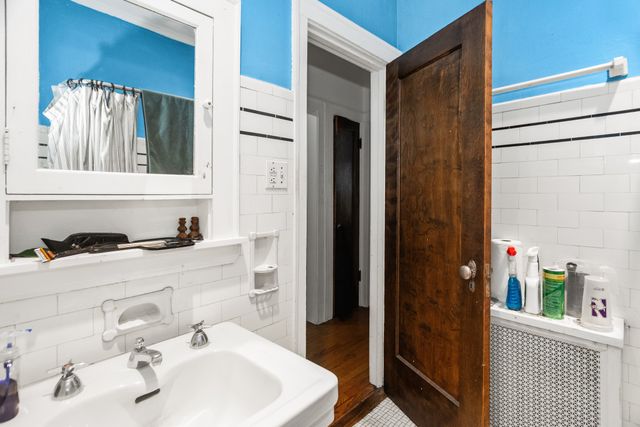 439 Ridge Avenue 2, Evanston, IL 60202