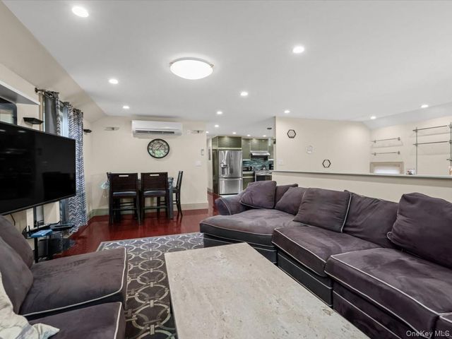 24560 61st Avenue, Little Neck, NY 11362