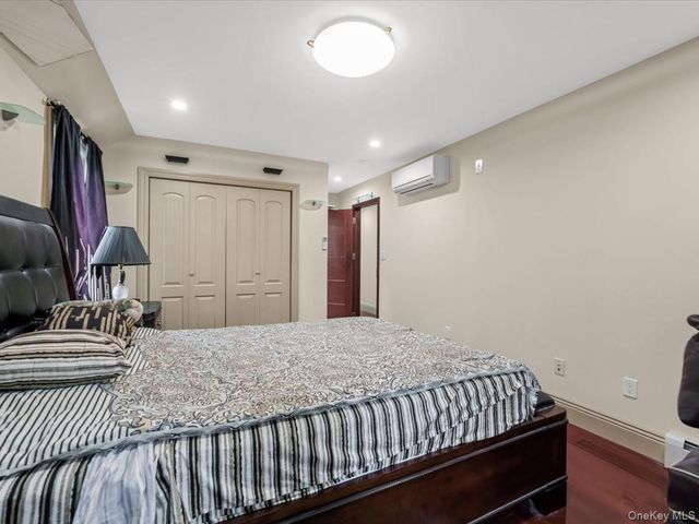 24560 61st Avenue, Little Neck, NY 11362